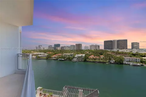 9751 E Bay Harbor Dr #8D, Bay Harbor Islands, FL 33154