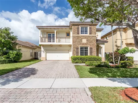 8829 SW 223rd Ter, Cutler Bay, FL 33190