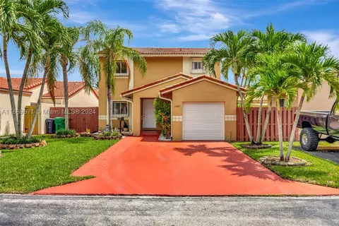 10307 SW 156th Ct, Miami, FL 33196
