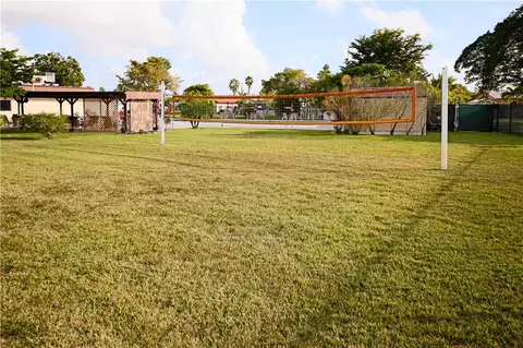 148 NE 13th Ter, Homestead, FL 33033