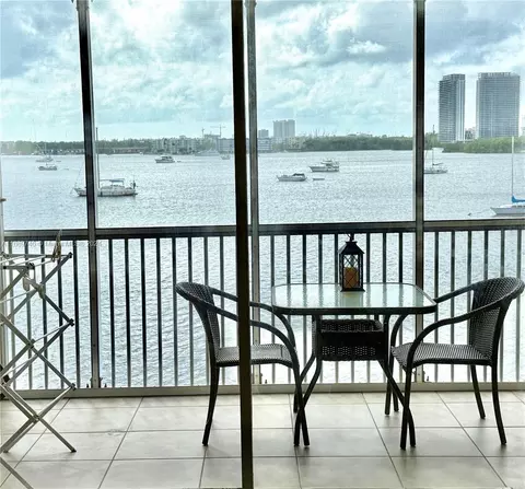 2920 Point East Dr #N-407, Aventura, FL 33160