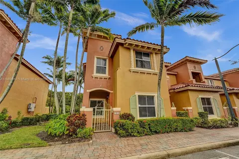 1013 SW 143rd Ave #1301, Pembroke Pines, FL 33027