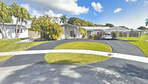 10193 SW 202nd Ter, Cutler Bay, FL 33189