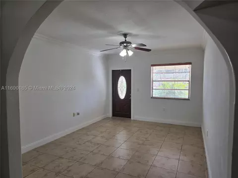 961 E 32nd St, Hialeah, FL 33013 photo 7