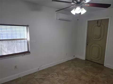 961 E 32nd St, Hialeah, FL 33013 photo 16