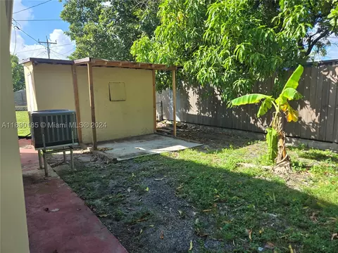961 E 32nd St, Hialeah, FL 33013 photo 31