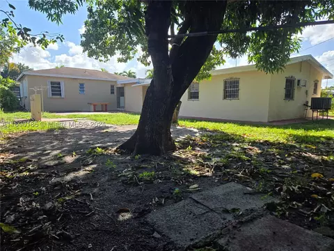 961 E 32nd St, Hialeah, FL 33013 photo 22