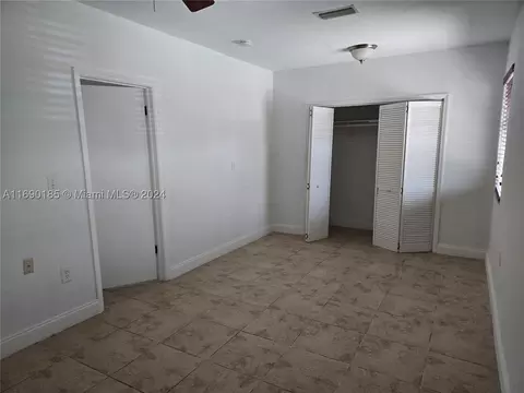 961 E 32nd St, Hialeah, FL 33013 photo 12