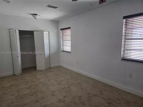 961 E 32nd St, Hialeah, FL 33013 photo 17