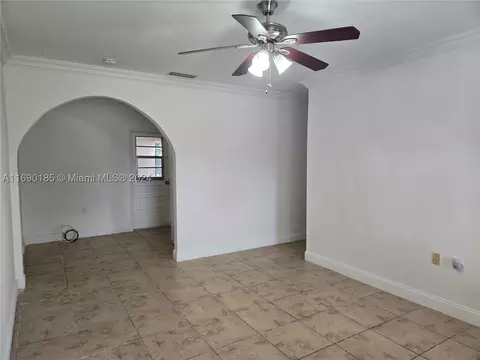 961 E 32nd St, Hialeah, FL 33013 photo 8