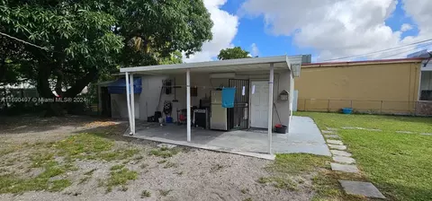 309 E 49th St, Hialeah, FL 33013 photo 5