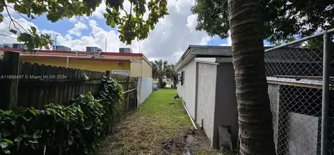 309 E 49th St, Hialeah, FL 33013 photo 6
