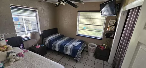 309 E 49th St, Hialeah, FL 33013 photo 14