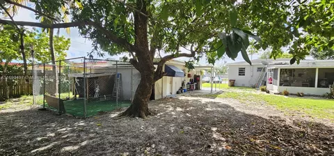 309 E 49th St, Hialeah, FL 33013 photo 7