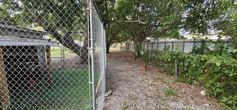 309 E 49th St, Hialeah, FL 33013 photo 17