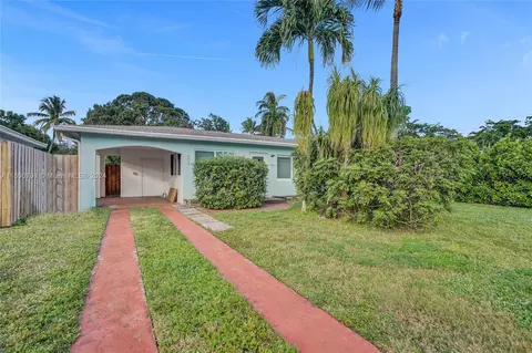 609 SW 18th Ct, Fort Lauderdale, FL 33315
