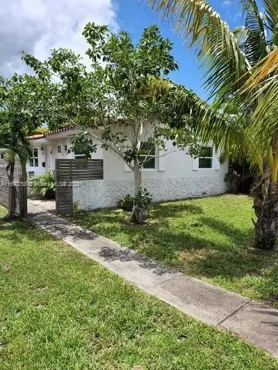 8960 NE 2 Ave, El Portal, FL 33138