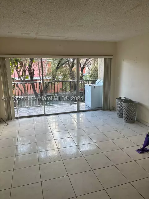 245 NW 109th Ave #211, Miami, FL 33172