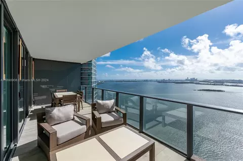 650 NE 32nd St #4304, Miami, FL 33137