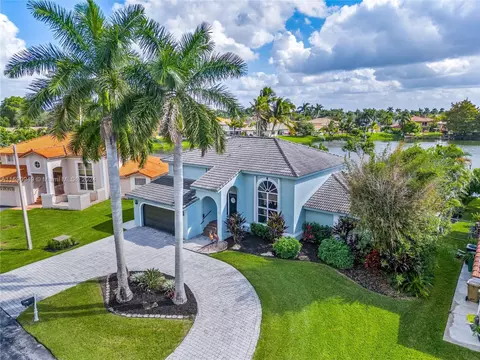 6881 W Longbow Bnd, Davie, FL 33331