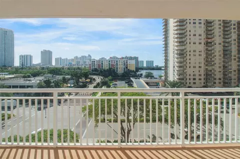 251 174th St #516, Sunny Isles Beach, FL 33160