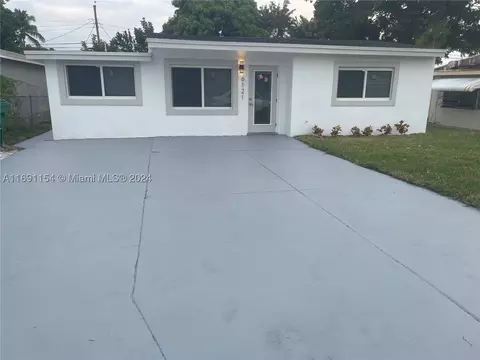 6121 SW 22nd St, Miramar, FL 33023