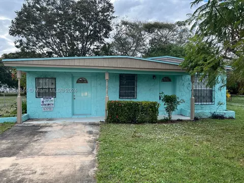 1809 N 16th St, Fort Pierce, FL 34950