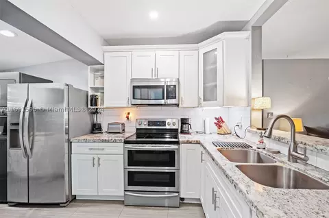501 SW 14th St, Fort Lauderdale, FL 33315