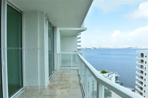 218 SE 14th St #1703, Miami, FL 33131