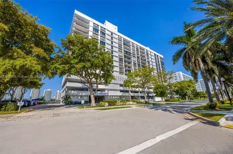 17720 N Bay Rd #901, Sunny Isles Beach, FL 33160