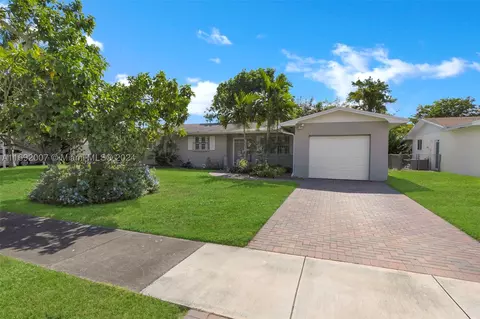8864 SW 196th Ter, Cutler Bay, FL 33157