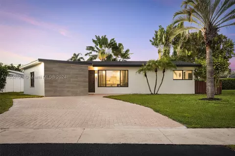 1001 SE 13th Ct, Deerfield Beach, FL 33441