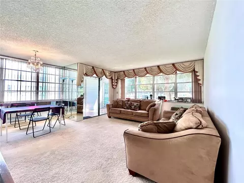 2781 Taft St #204, Hollywood, FL 33020