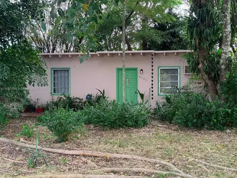 9000 SW 156th St, Palmetto Bay, FL 33157