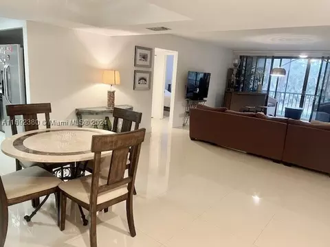 9735 NW 52nd St #207, Doral, FL 33178