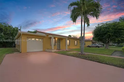 14841 Polk St, Miami, FL 33176