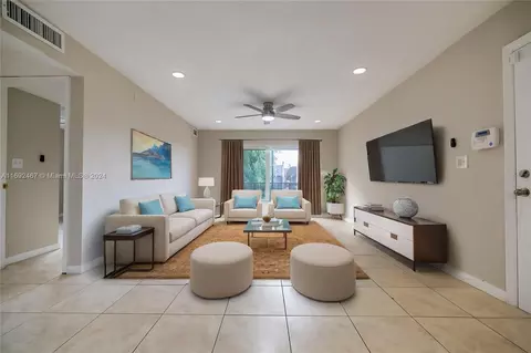 2832 NW 55th Ave #2A, Lauderhill, FL 33313
