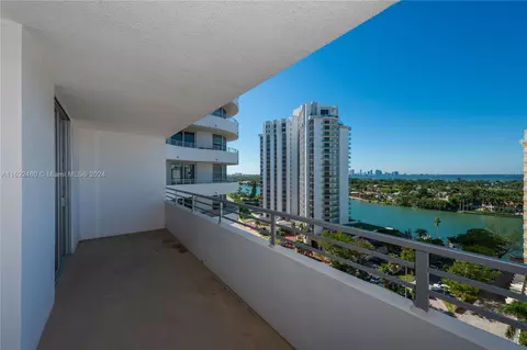 5555 Collins Ave #14U, Miami Beach, FL 33140