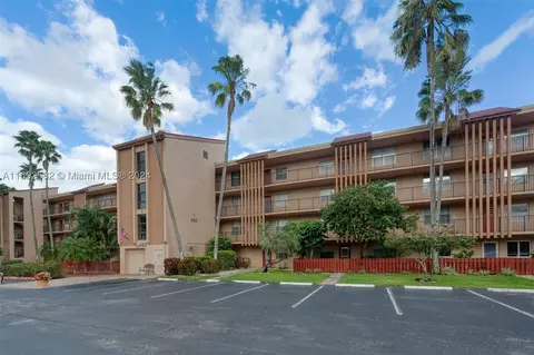 480 NW 76th Ave #204, Margate, FL 33063