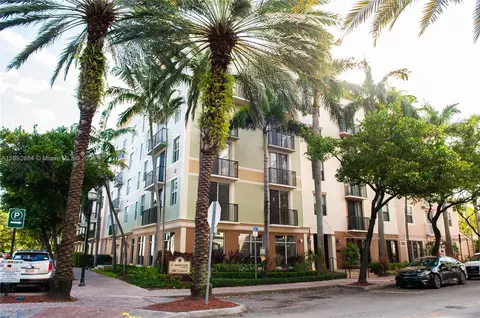 1900 Van Buren St #203B, Hollywood, FL 33020