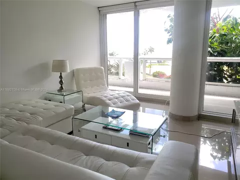 1717 N Bayshore Dr #A-1253, Miami, FL 33132