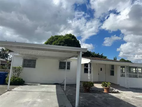 8840 NW 17th Ave, Miami, FL 33147