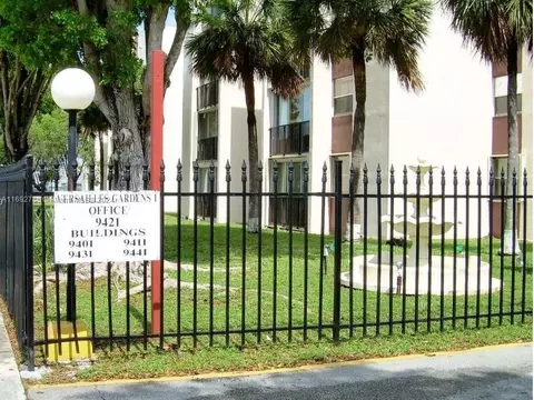 9411 SW 4th St #105, Miami, FL 33174