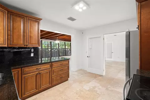 1925 SW 82nd Ct, Miami, FL 33155 photo 14