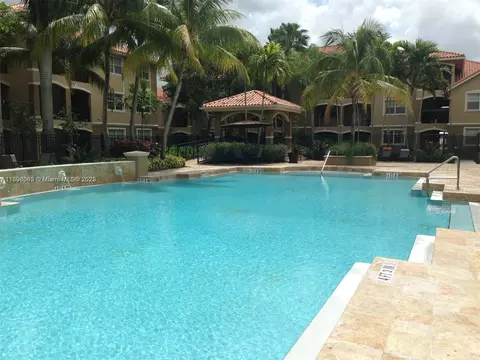 160 SW 117th Ter #6101, Pembroke Pines, FL 33025