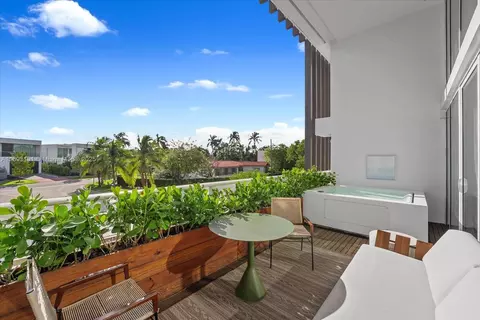 4701 N Meridian Ave #218, Miami Beach, FL 33140