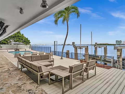 1290 NE 82nd St, Miami, FL 33138