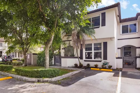 8725 SW 152nd Ave #321, Miami, FL 33193