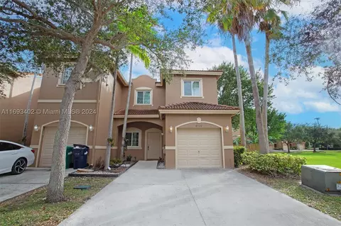 8522 SW 214th Ln #8522, Cutler Bay, FL 33189