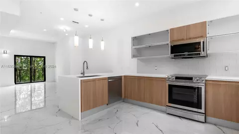 540 SE 1st Cir, Pompano Beach, FL 33060